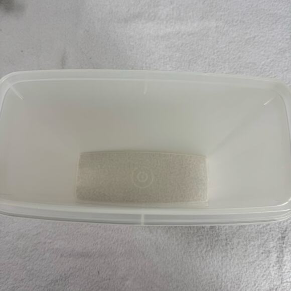 Tupperware Wheat Pour Top Lid Cereal Container Vintage 8" - Picture 8 of 9